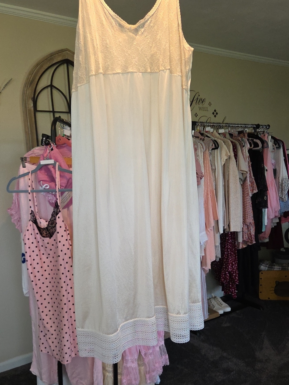 Vintage Tea Stained Ambrielle Cream Lace-Trim Nightgown